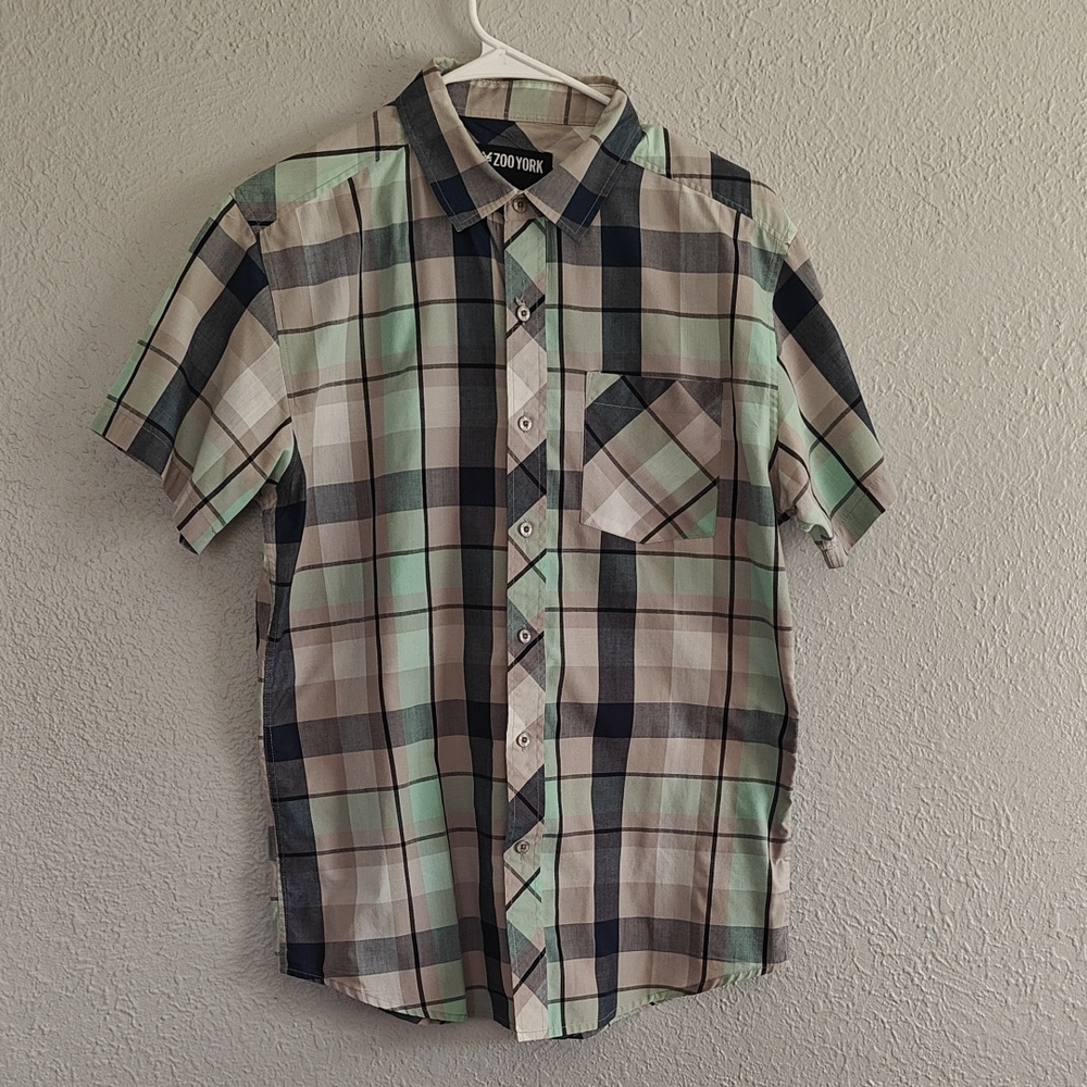 Zoo York Men's Casual Plaid Shirt - Green, Black, and White